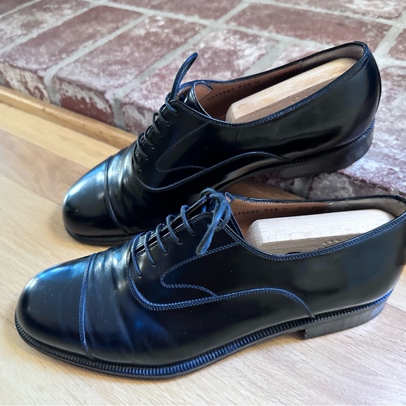 Salvatore Ferragamo Derby with toe cap men’s shoes - Picture 1 of 5